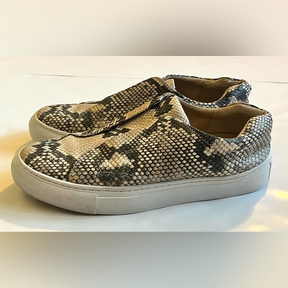 J/SLIDES Shoes - J/Slides NYC Snake Print Shoes Leather Upper Slip-On Sneakers Women’s Size 7
